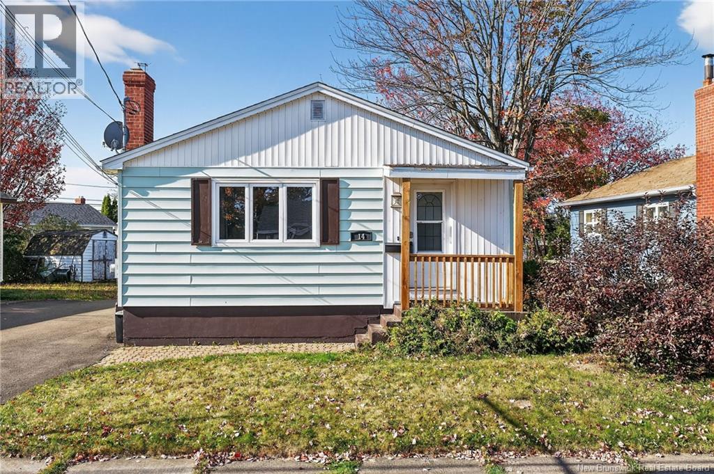 14 Cambridge St, Moncton, NB E1C 7R1