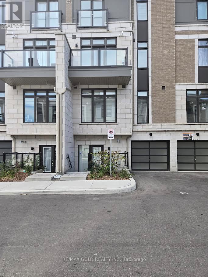 202 30 Halliford Pl, Brampton Brampton East, ON L4P 4R1