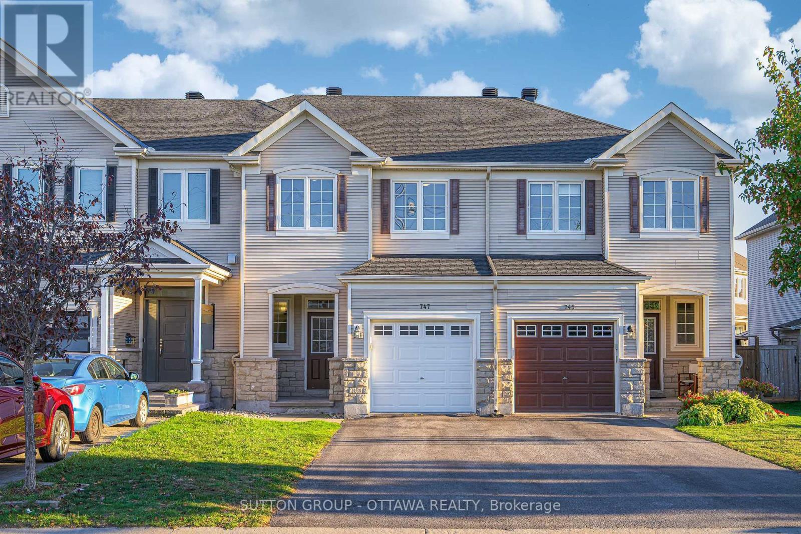 747 Oakglade Ave, Ottawa, ON K2M 0B5