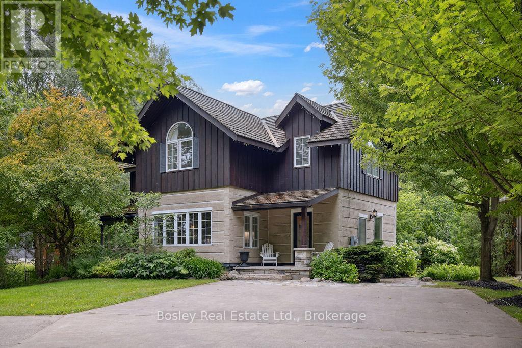 118 Heritage Dr, The Blue Mountains, ON L9Y 0M6