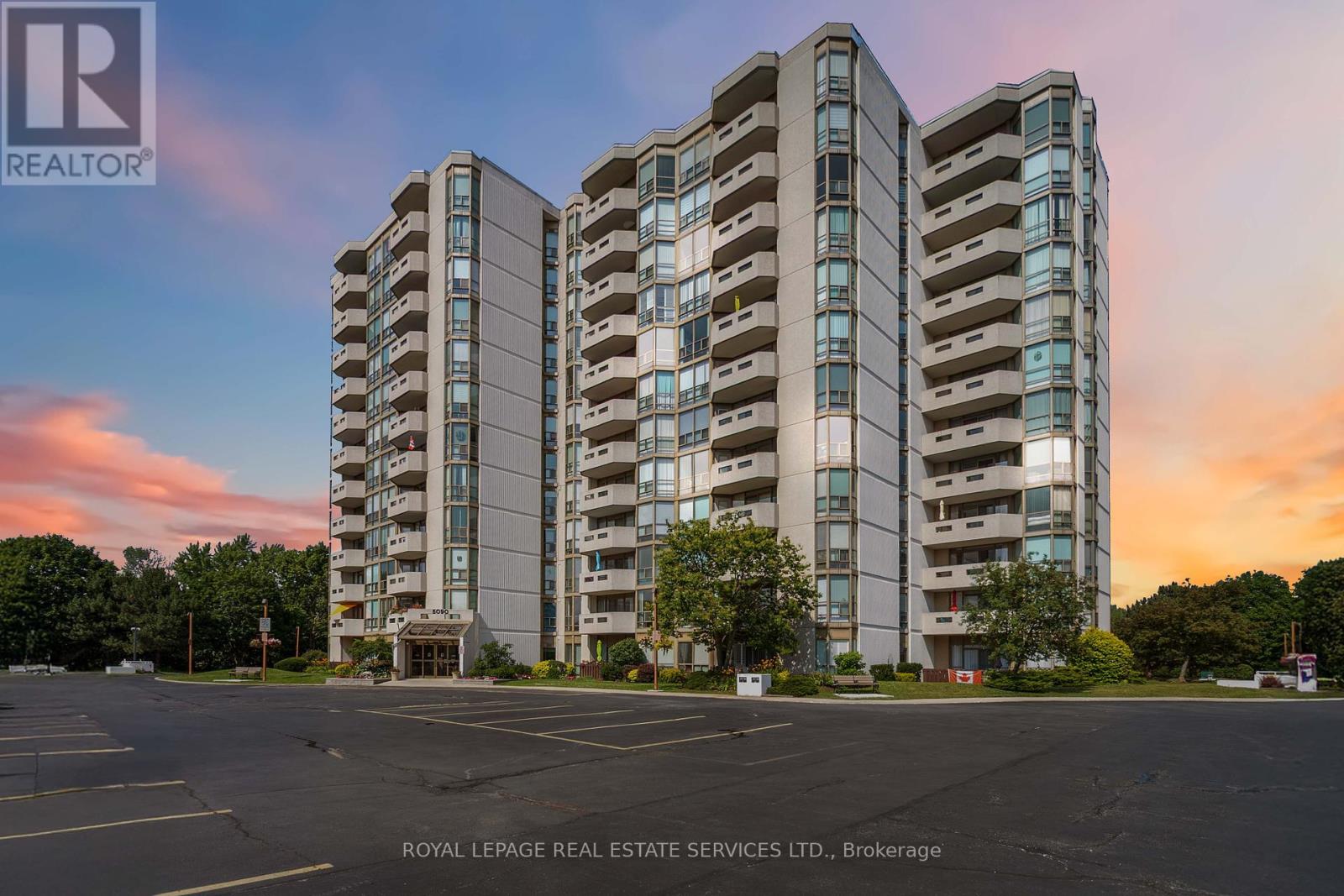 504 5090 Pinedale Ave, Burlington, ON L7L 5V8
