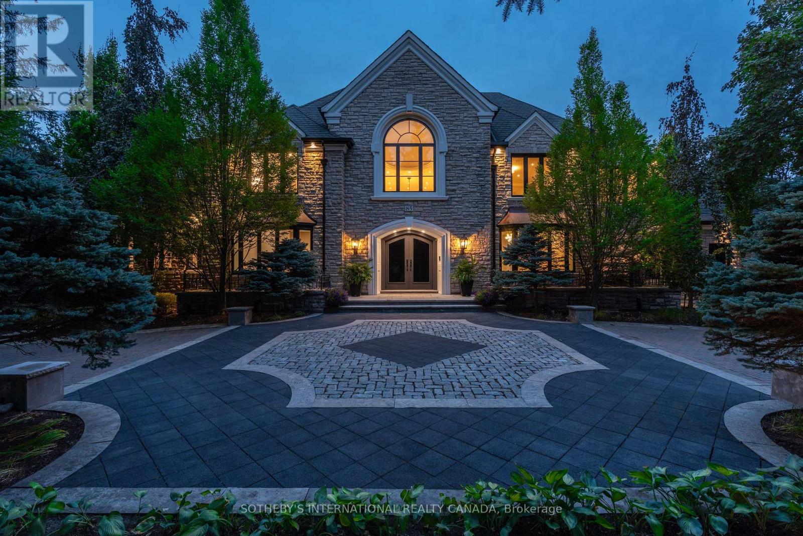 85 Cowan Dr, Vaughan East Woodbridge, ON L4L 7H4
