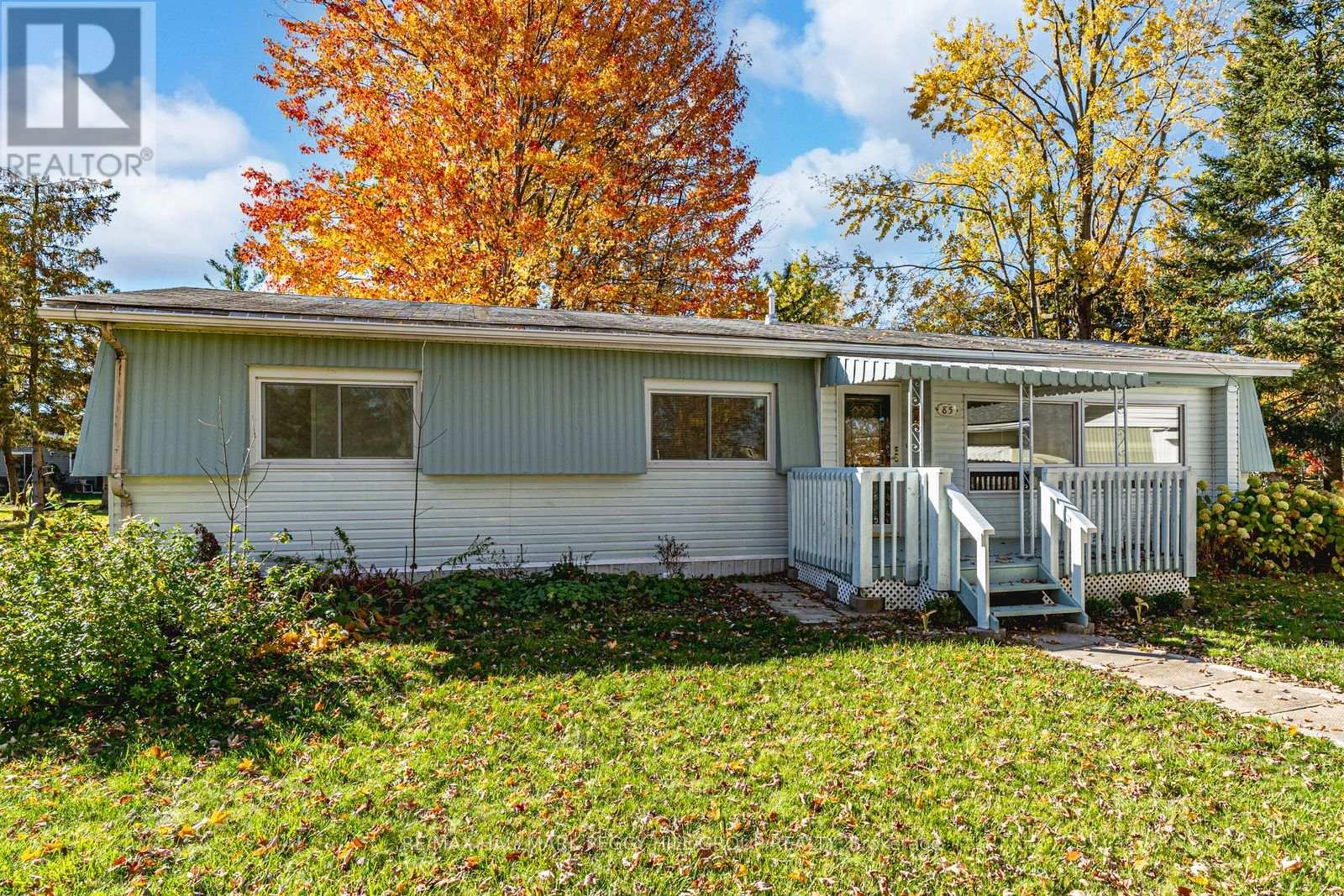 85 Hawthorne Dr, Innisfil, ON L9S 1N5