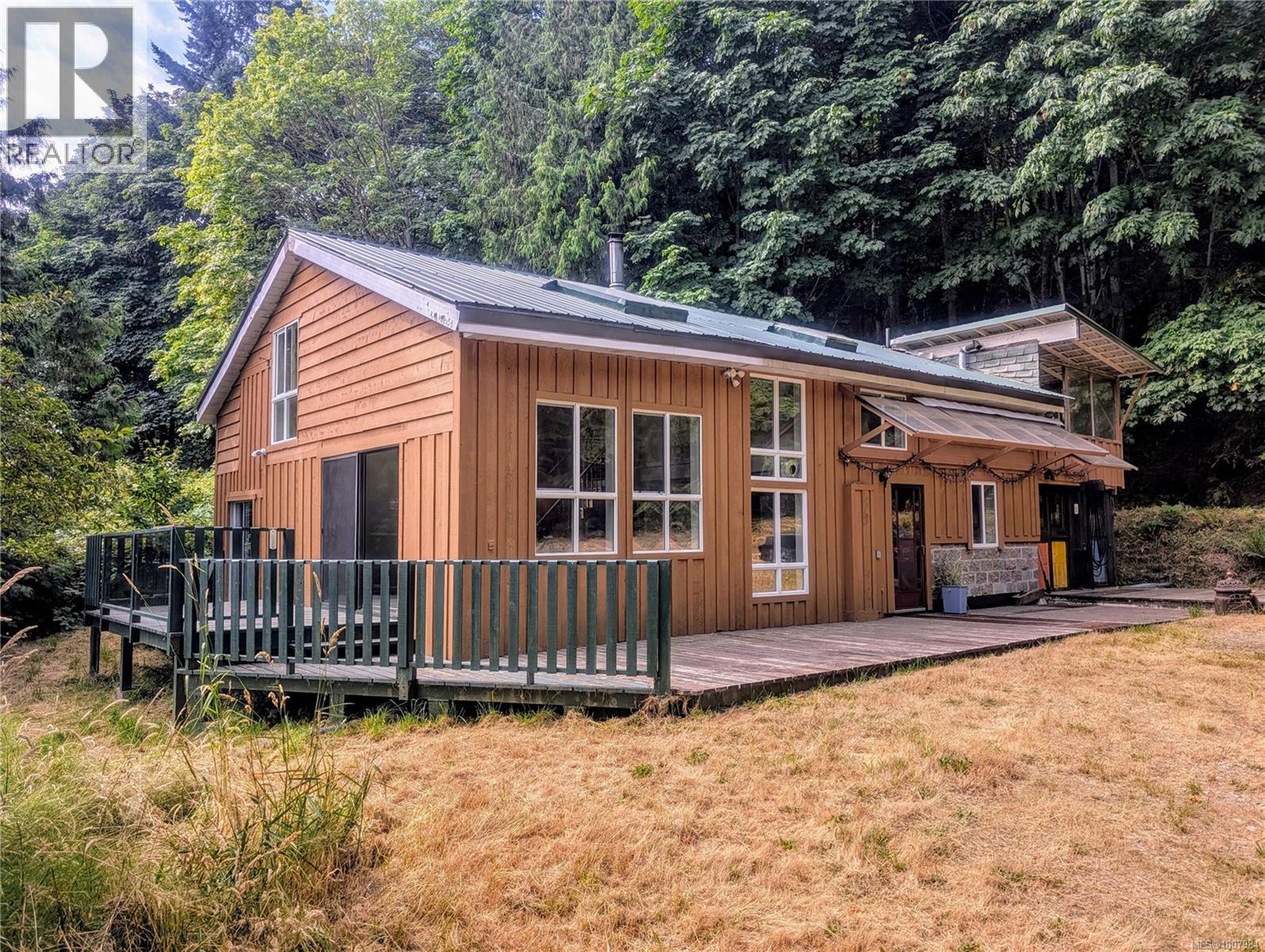172 Reid Rd, Salt Spring, BC V8K 2W1