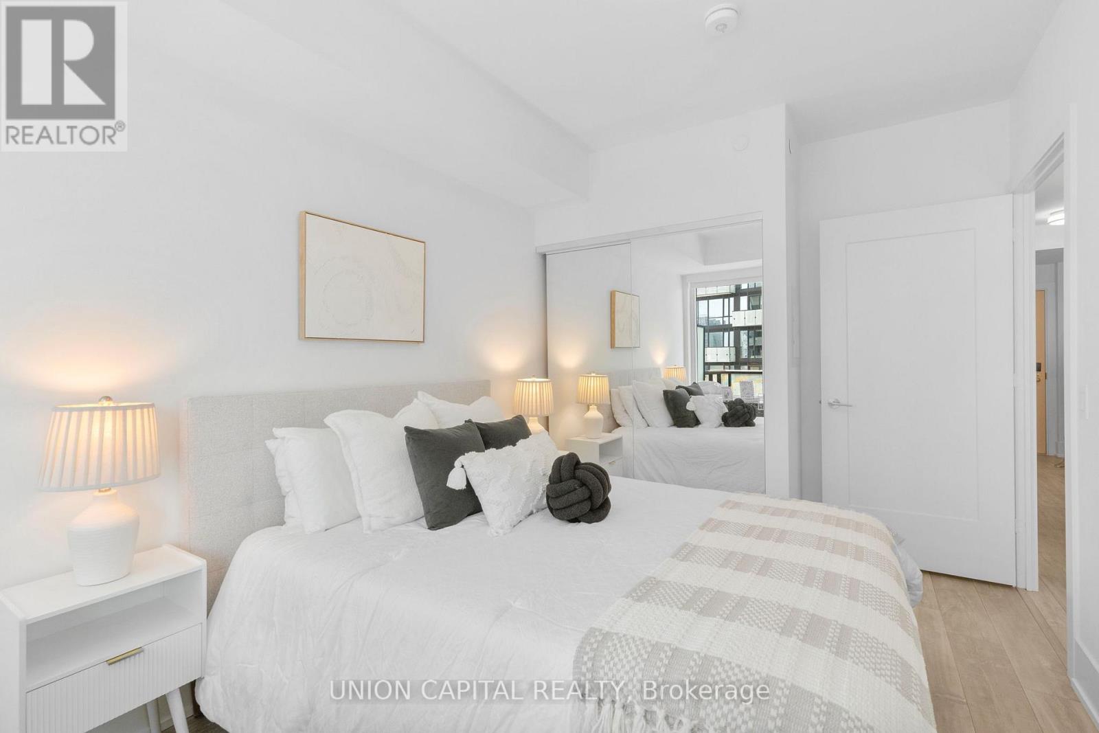 1510 480 Front St W, Toronto, ON M5V 0V5
