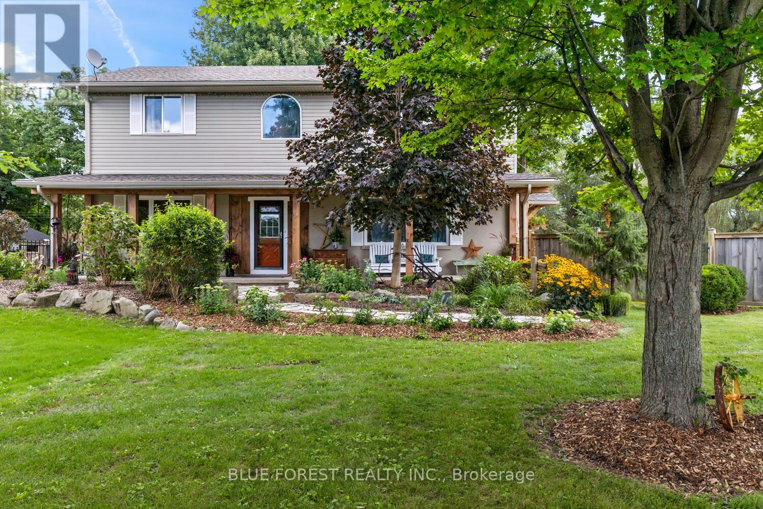21948 Adelaide St N, Middlesex Centre, ON N0M 1C0