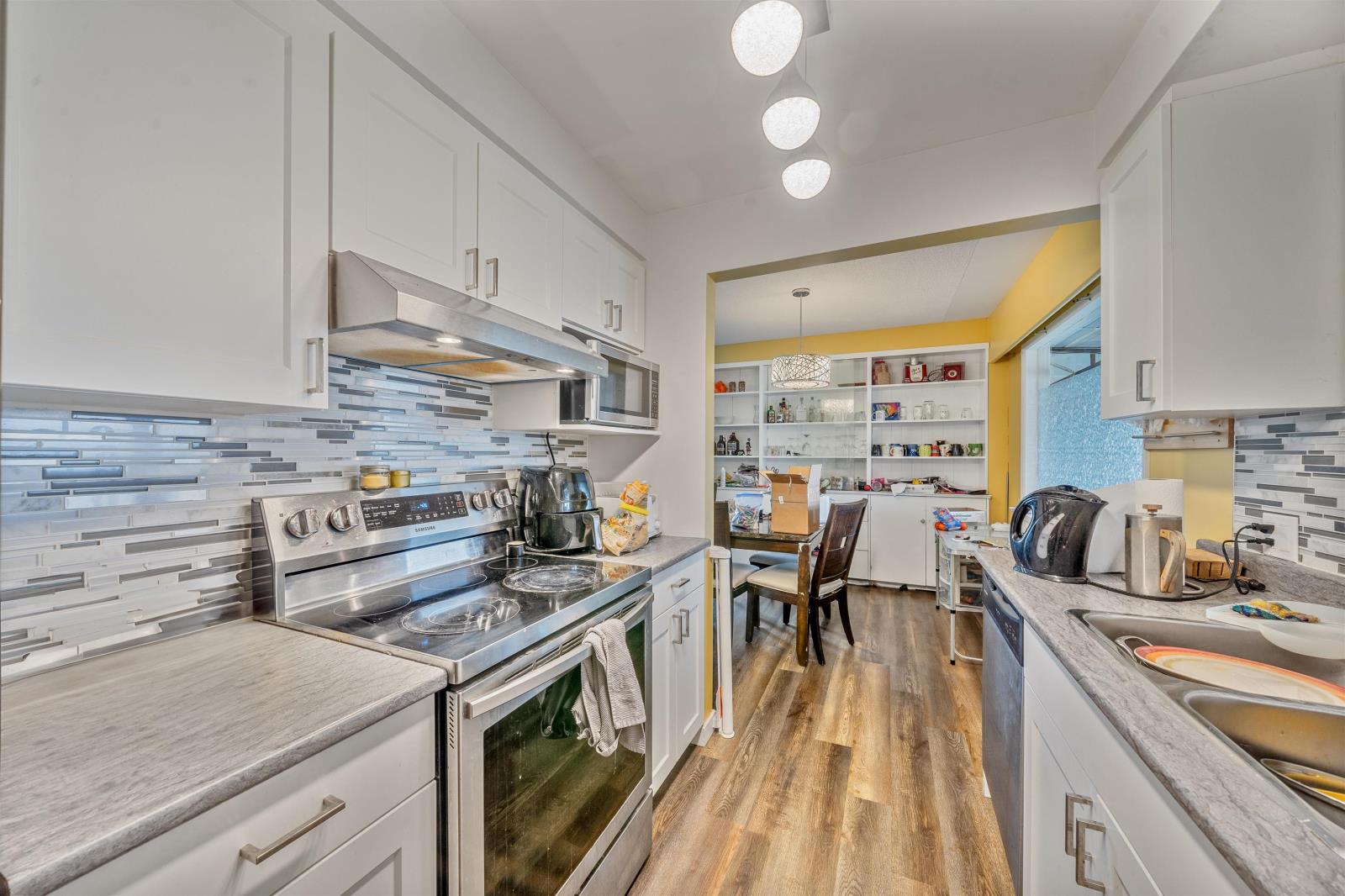 10169 Fairview Drivefairfield Is, Chilliwack, BC V2P 5J5