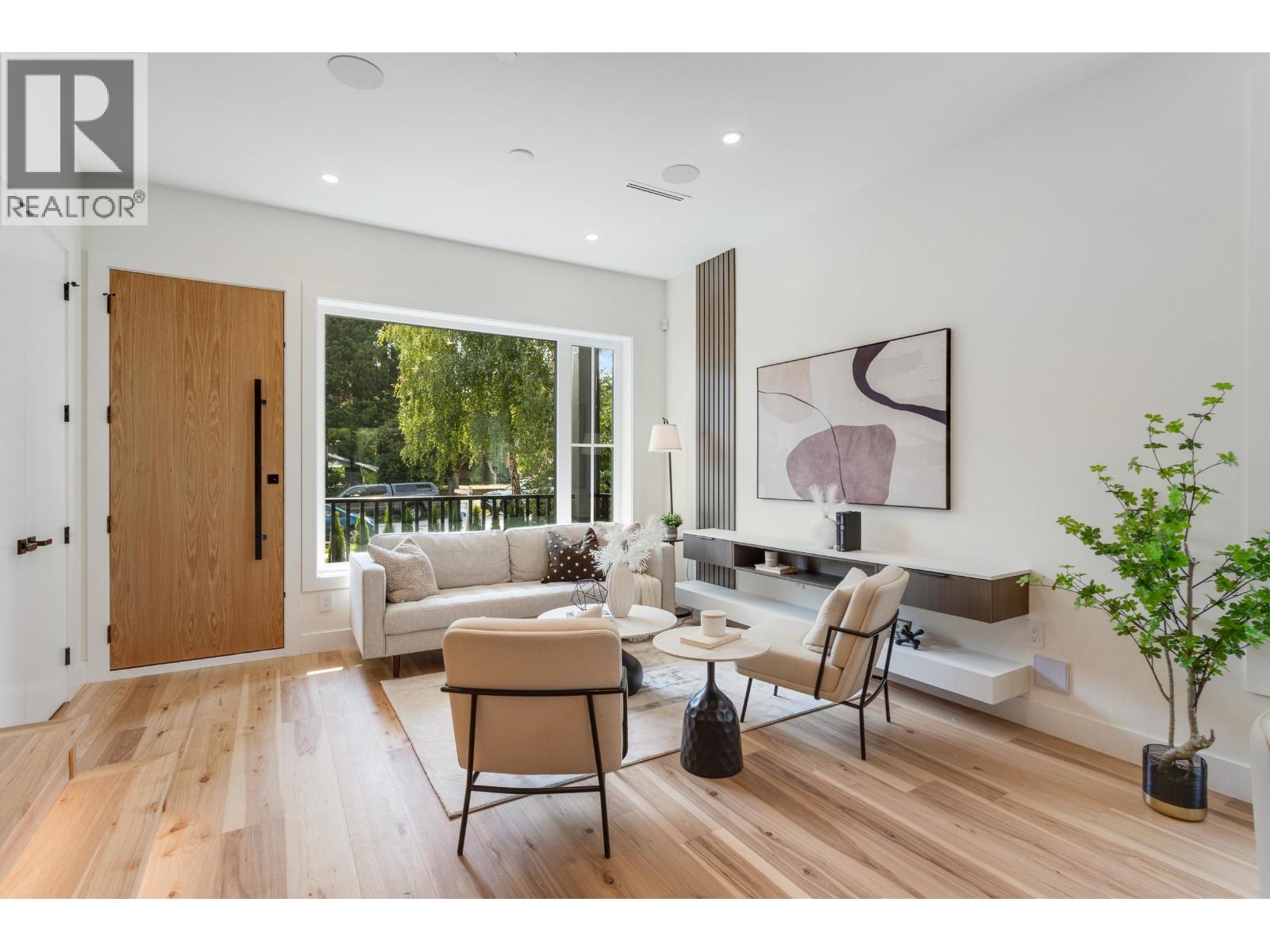 2837 W 31st Ave, Vancouver, BC V6L 2A3