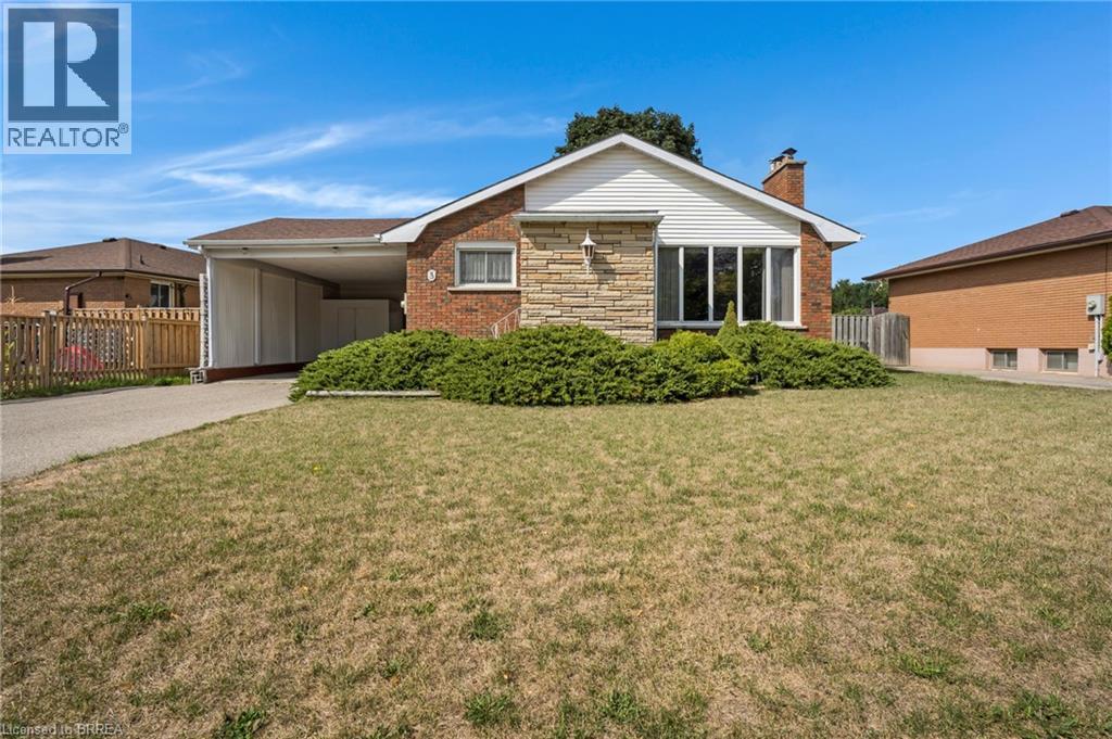 3 Kent Rd, Brantford, ON N3R 5G5