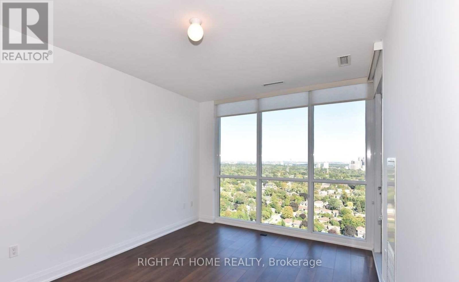 2801 9 Valhalla Inn Rd, Toronto, ON M9B 0B2