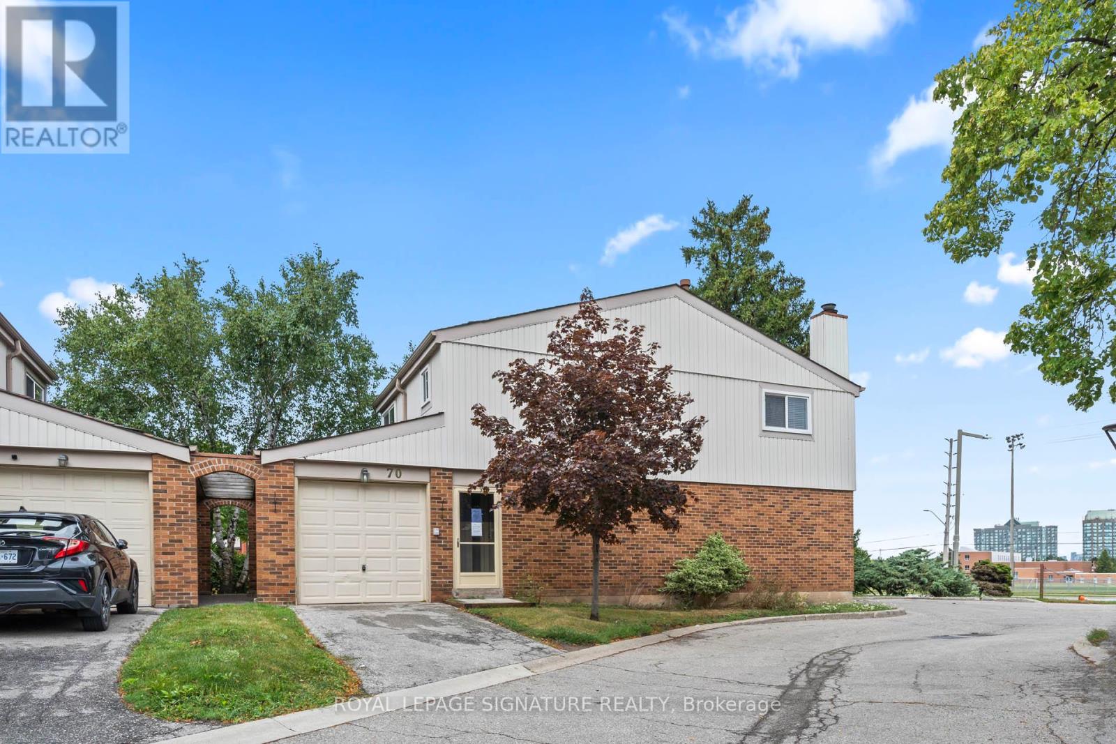 70 3339 Council Ring Rd, Mississauga, ON L5L 2A9