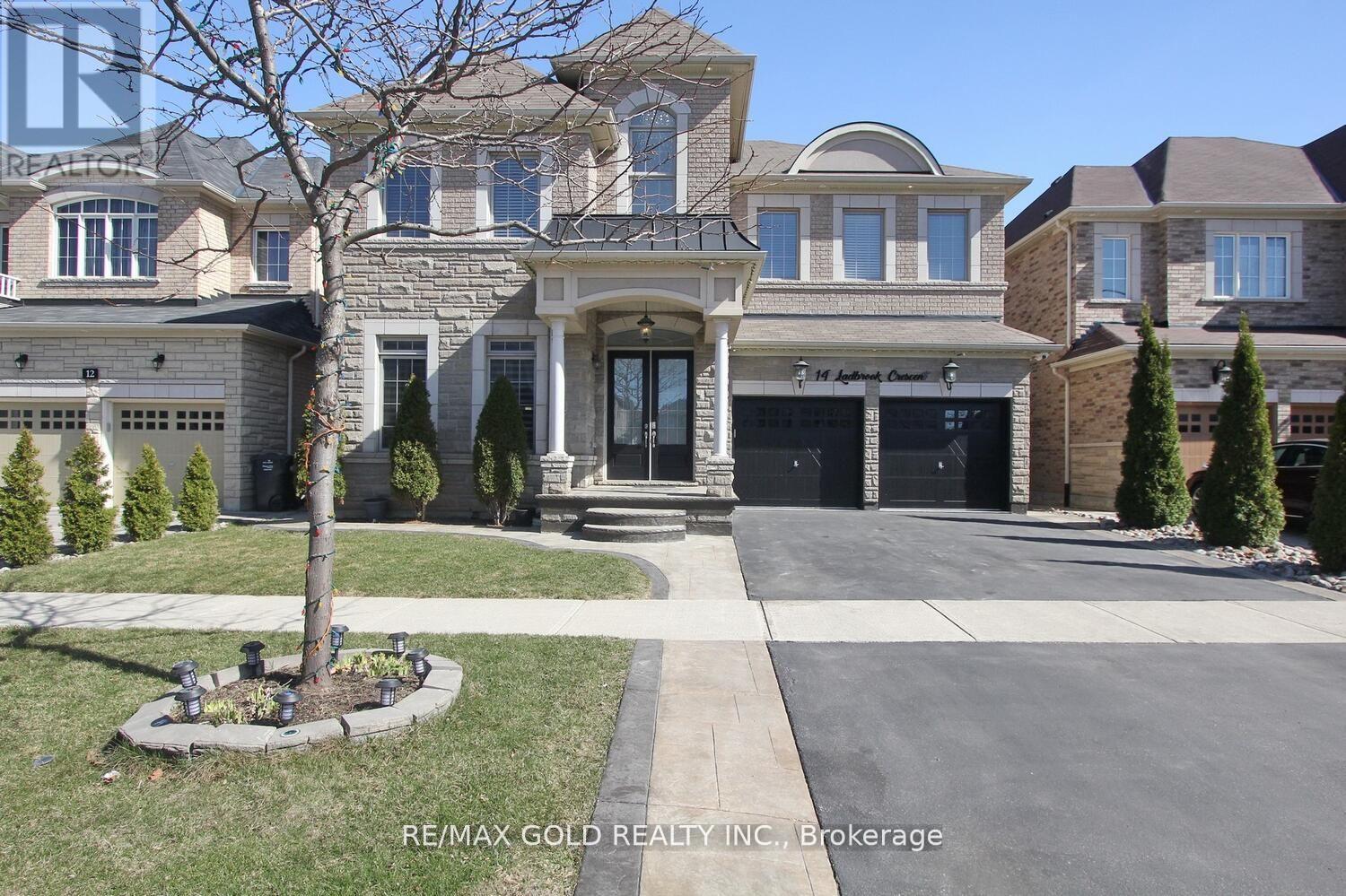 14 Ladbrook Cres, Brampton, ON L6X 0Y9
