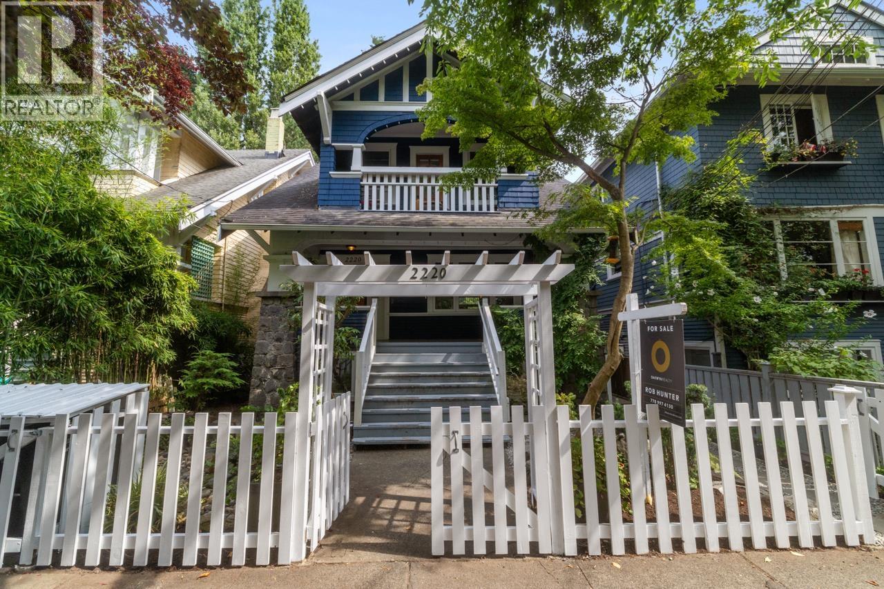 2220 Stephens St, Vancouver, BC V6K 3W6