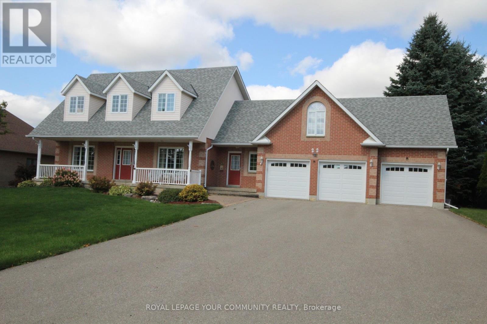 22 Whitebirch Ln, East Gwillimbury, ON L0G 1V0