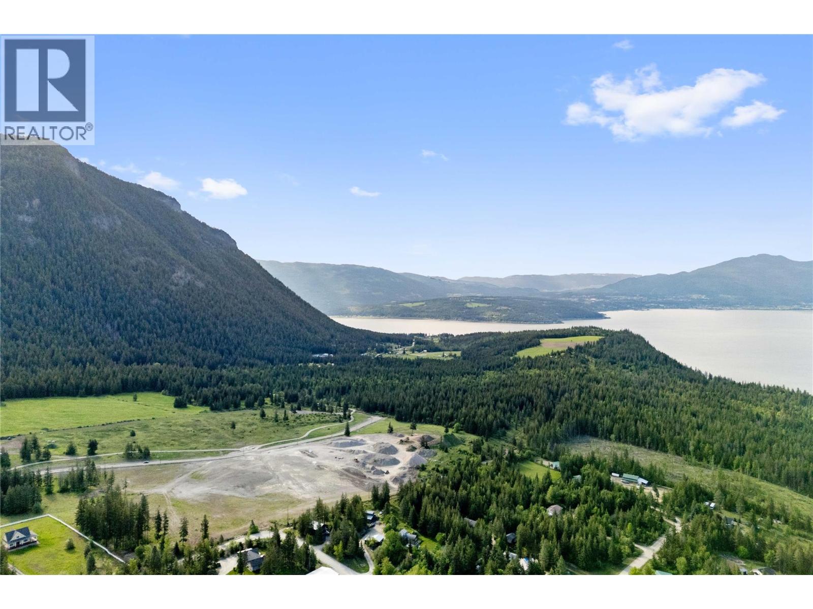 3694 Ford Rd, Columbia-Shuswap C, BC V0E 2X2
