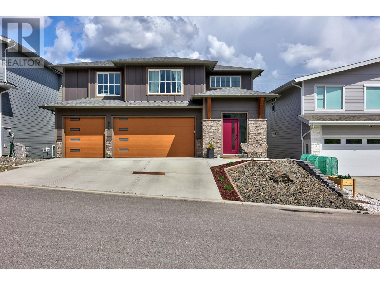 2281 Saddleback Dr, Kamloops, BC V2B 0G7