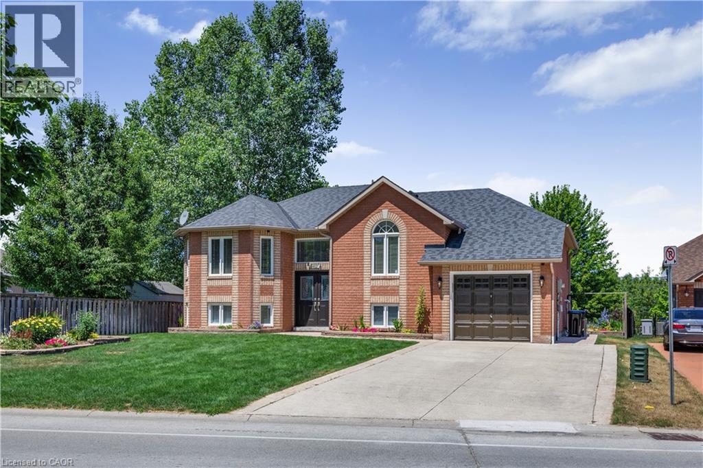 402 Ramblewood Dr, Wasaga Beach, ON L9Z 2N9