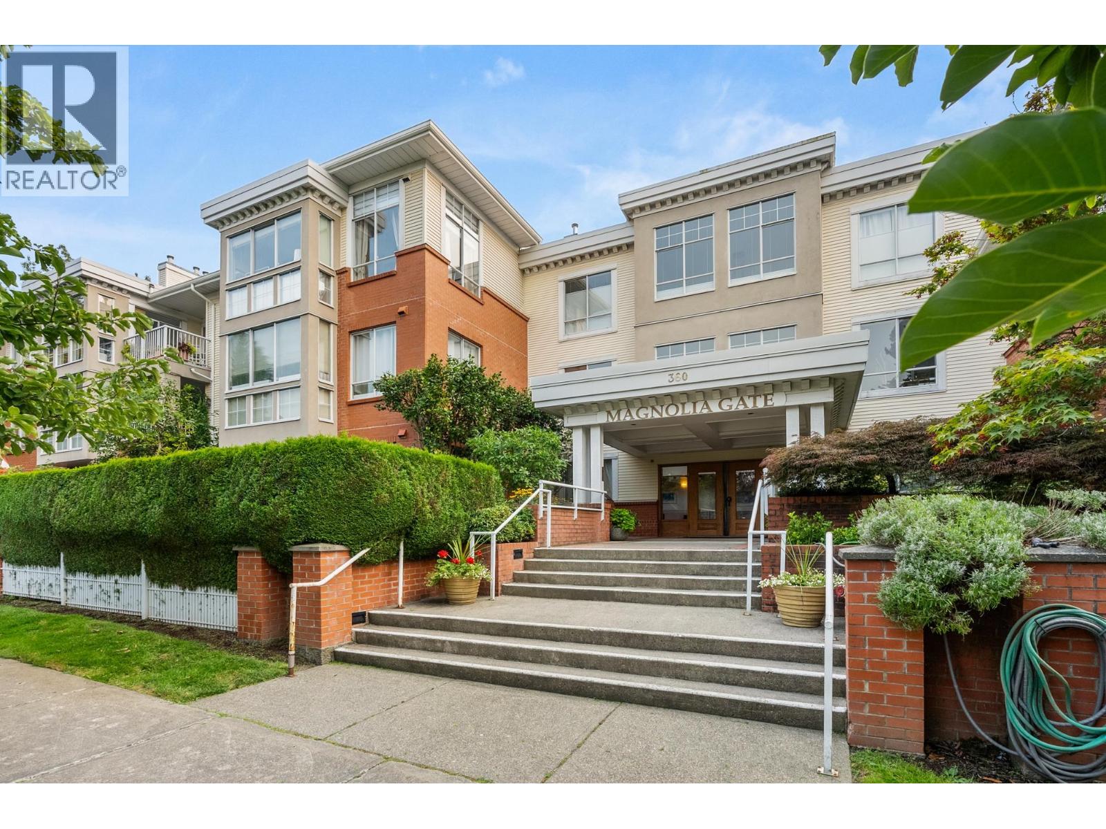 360 E 36th Avenue Unit 212, Vancouver, BC V5W 4B9