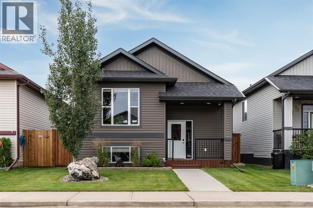 75 Street Unit 4432, Camrose, AB T4V 5C8