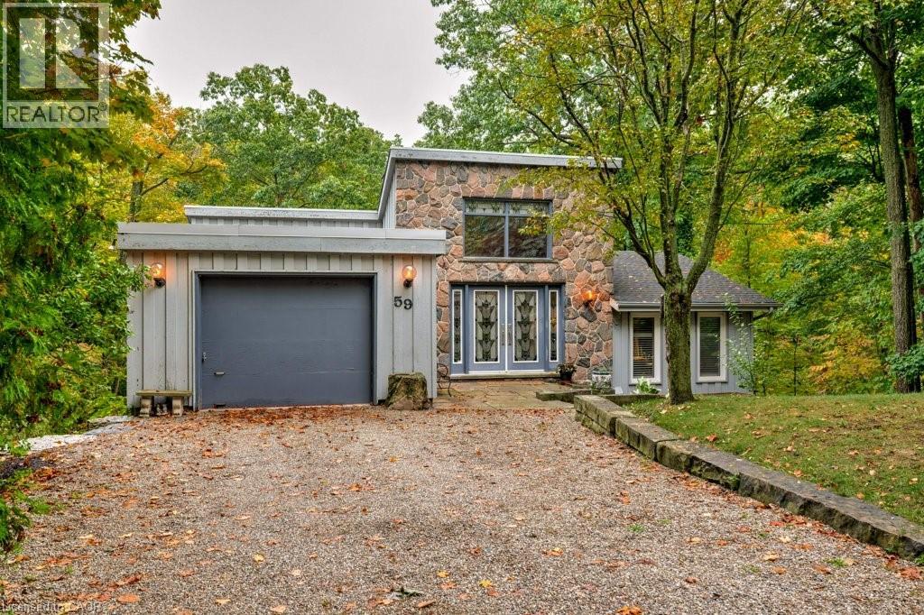 59 Park Rd S, Grimsby, ON L3M 4E7