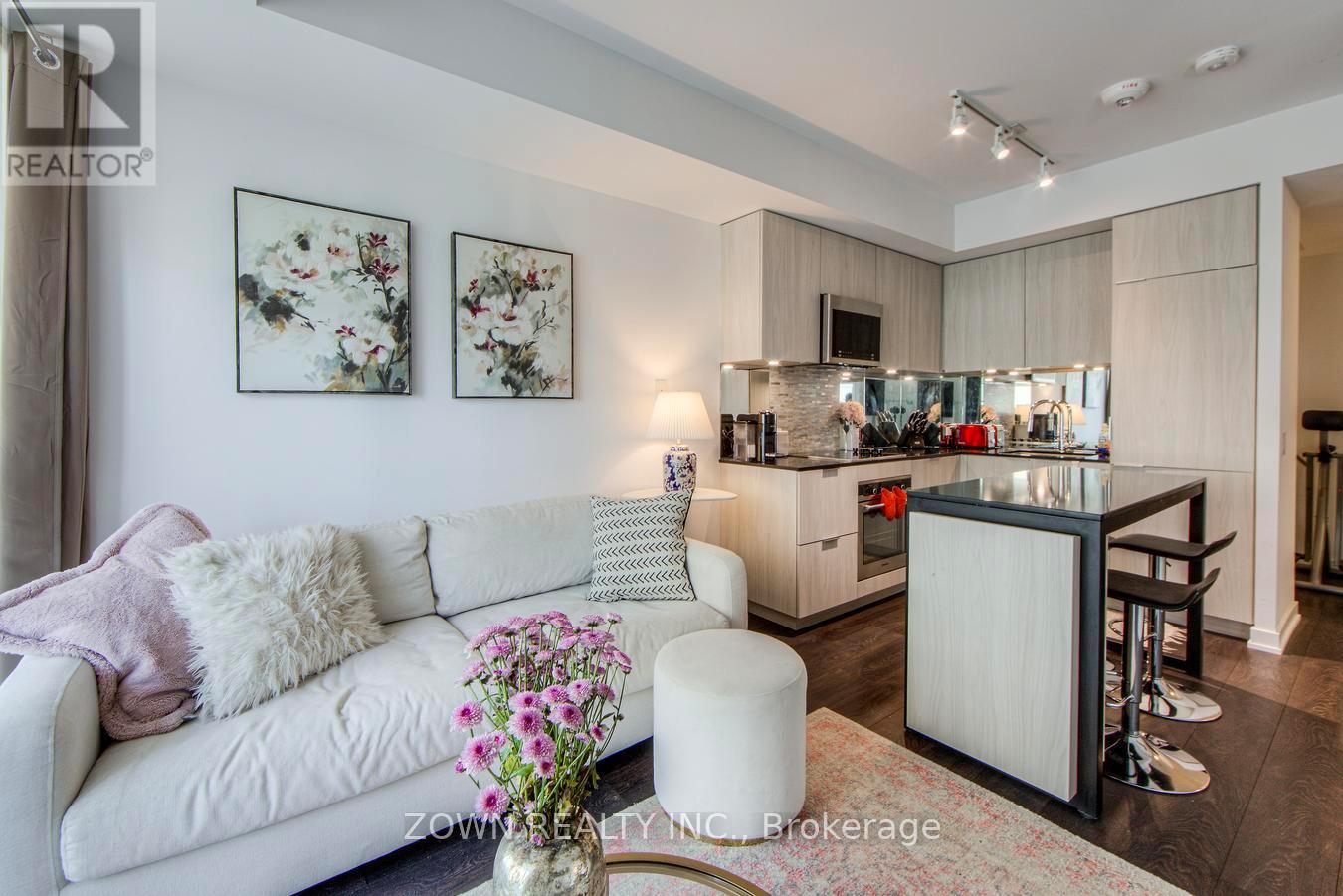 1410 609 Avenue Rd, Toronto, ON M4V 0B1