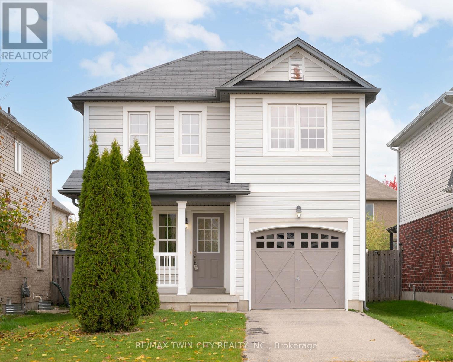 18 Tilbury St, Woolwich, ON N0B 1M0