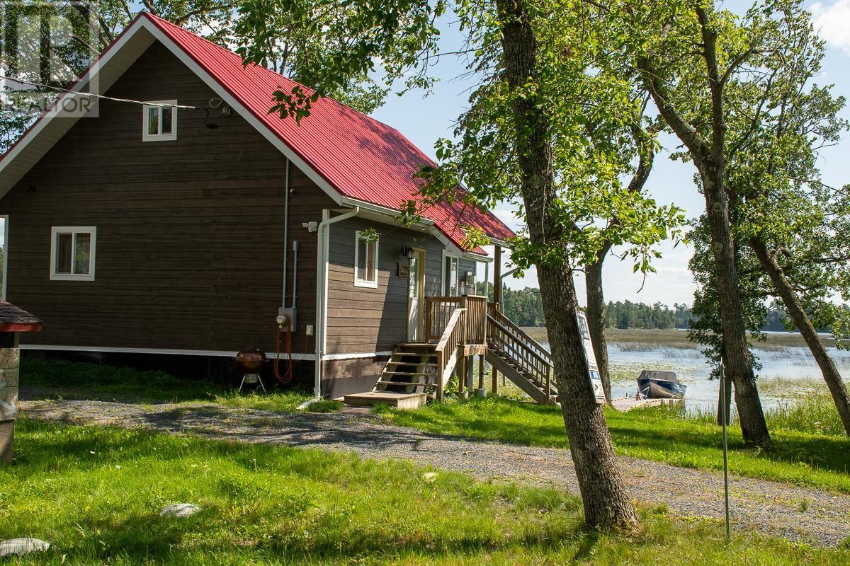 151 Shangrila Rd, Sioux Narrows, ON P0X 1N0