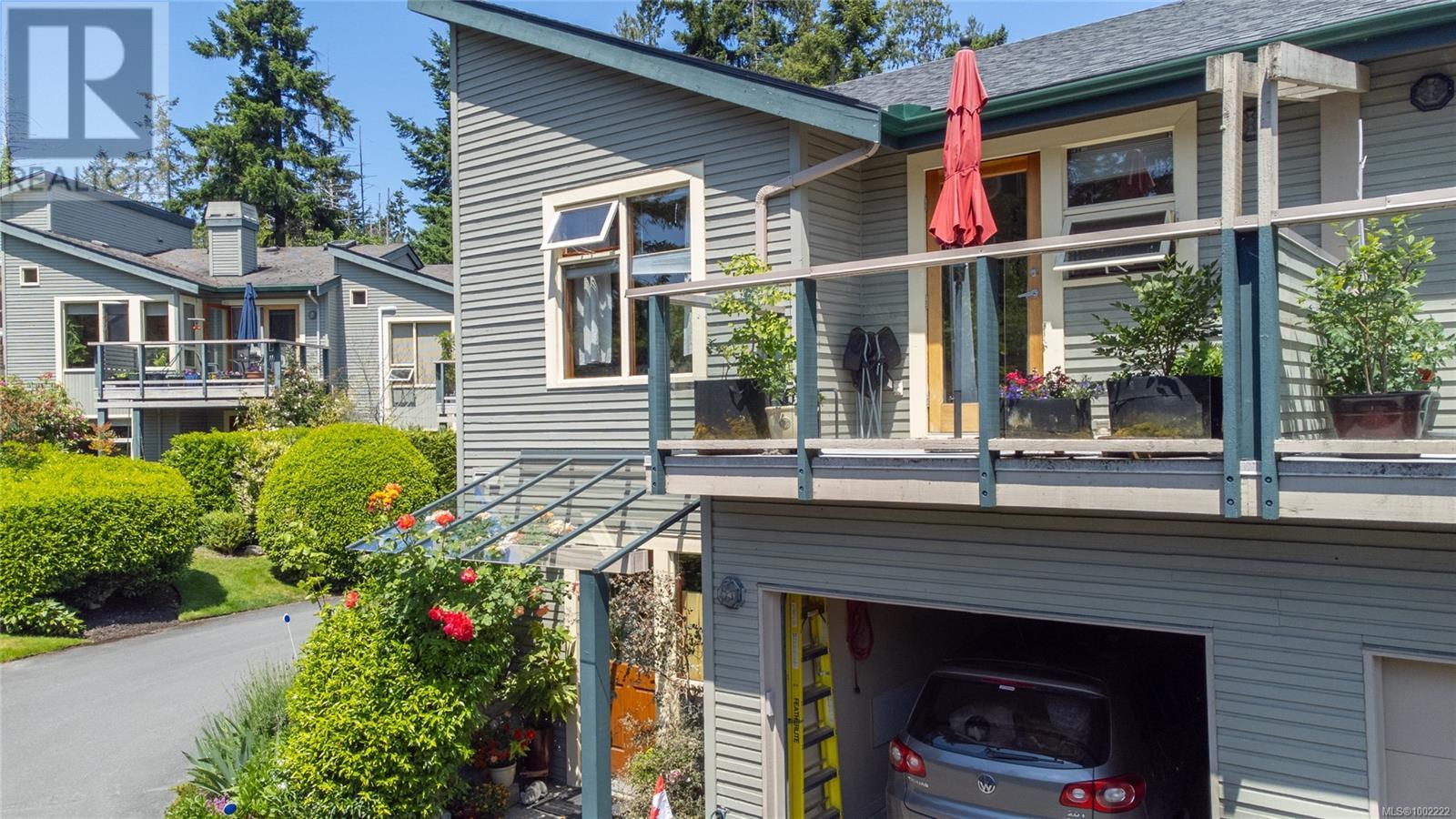 133 Corbett Rd Unit 9 Rd, Salt Spring, BC V8K 2W6