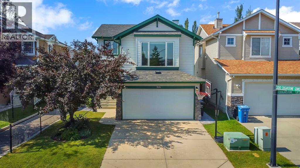 166 Cougarstone Cir SW, Calgary, AB T3H 4W5