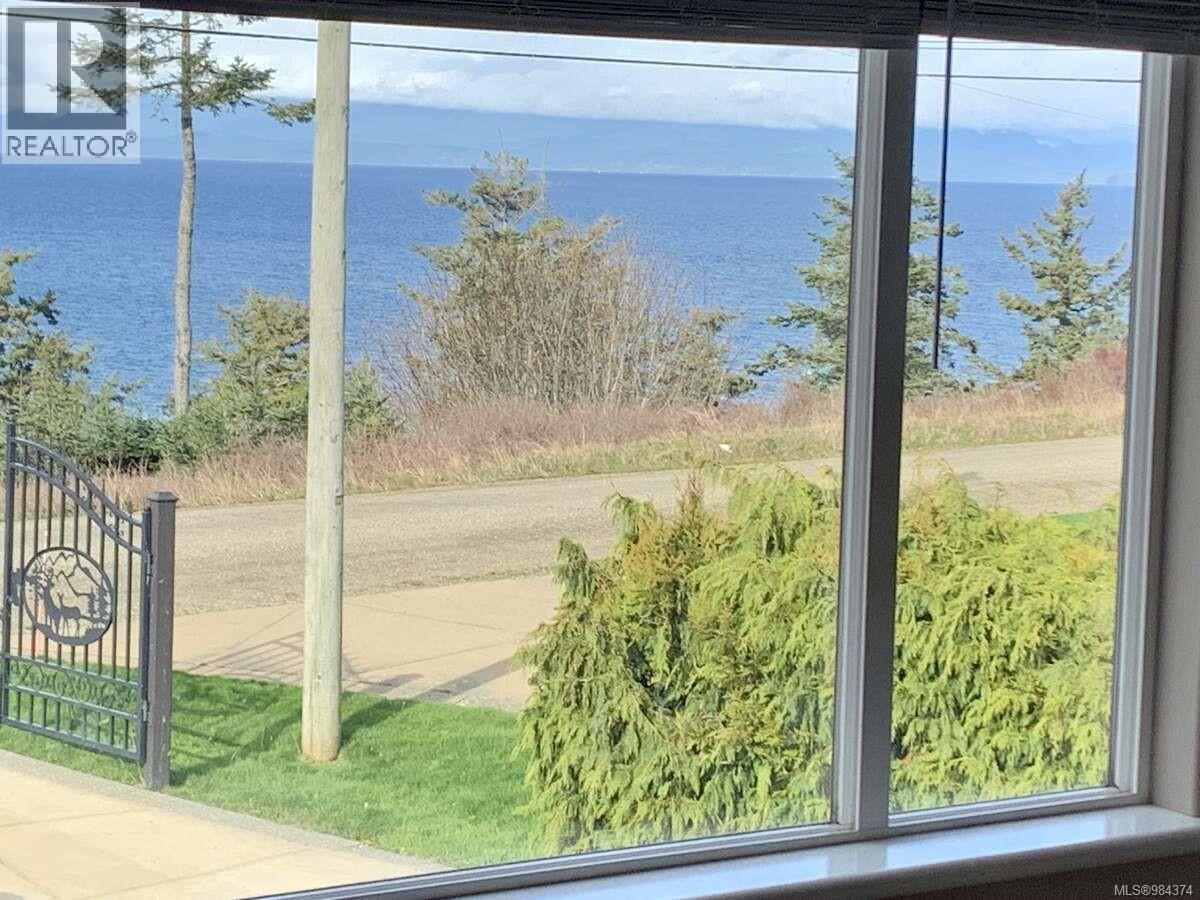 321 Wireless Rd, Comox, BC V9M 3T6