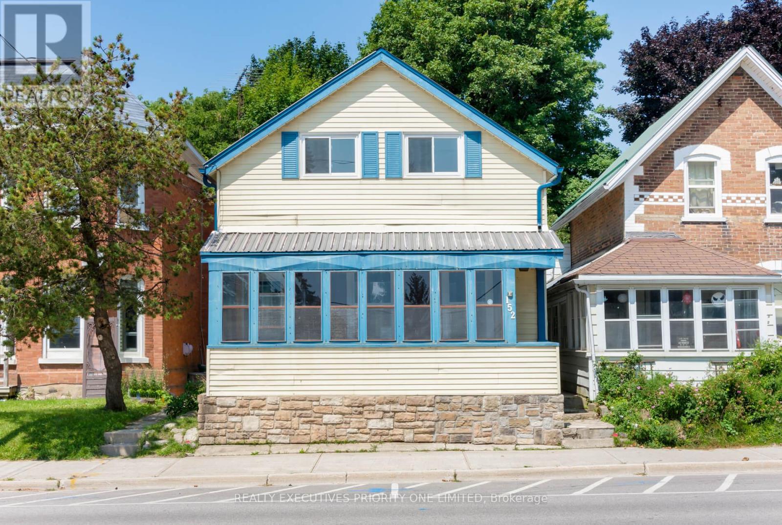 152 Main St W, Shelburne, ON L0N 1S3