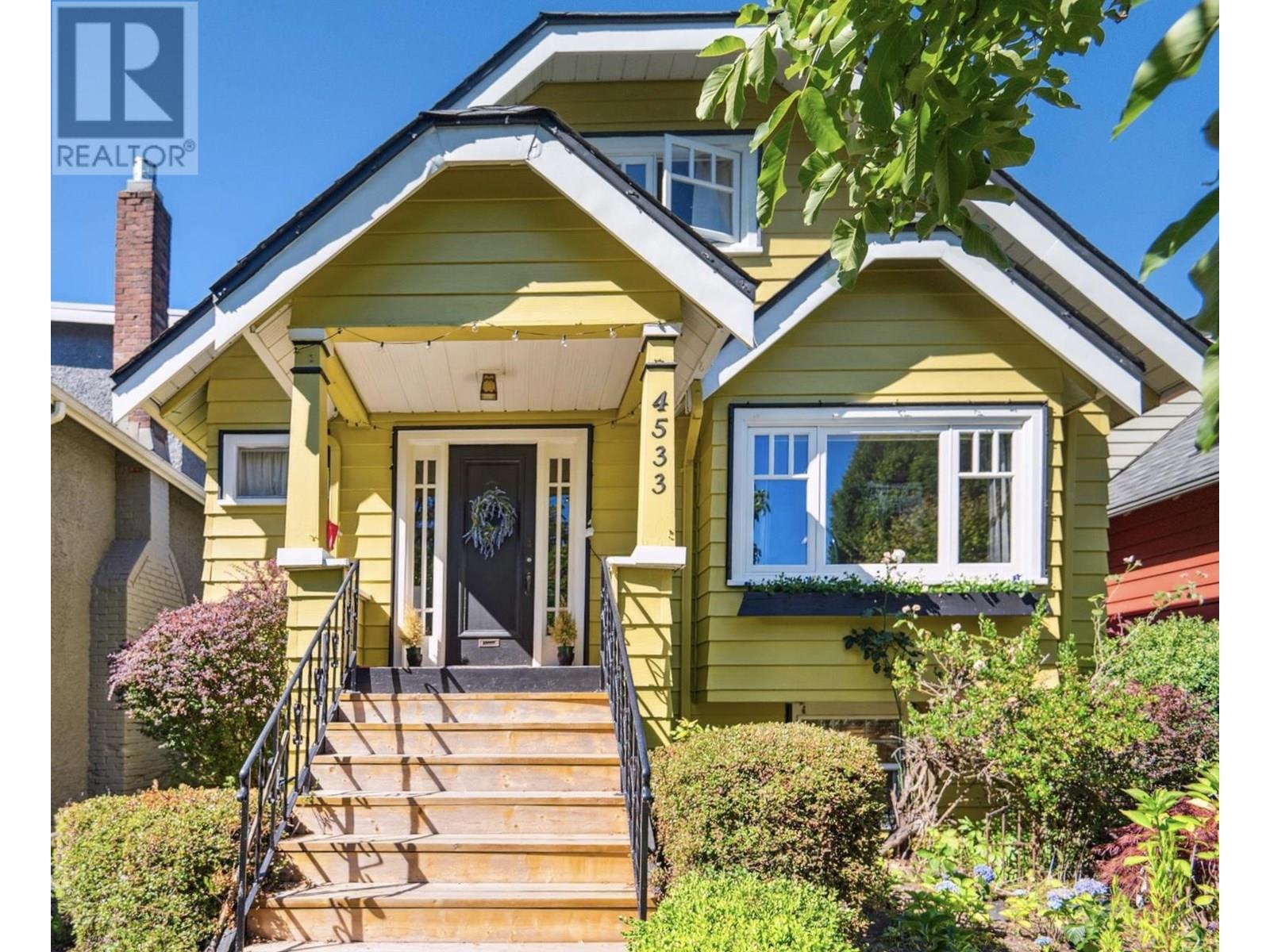 4533 W 8th Ave, Vancouver, BC V6R 2A4