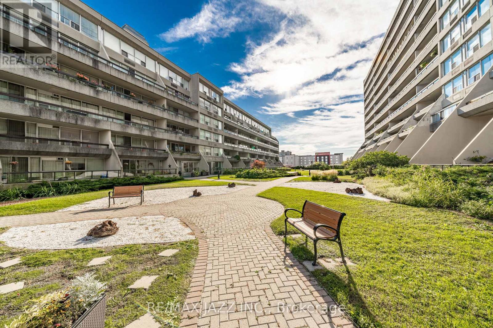 1214 55 William St E, Oshawa, ON L1G 7C9