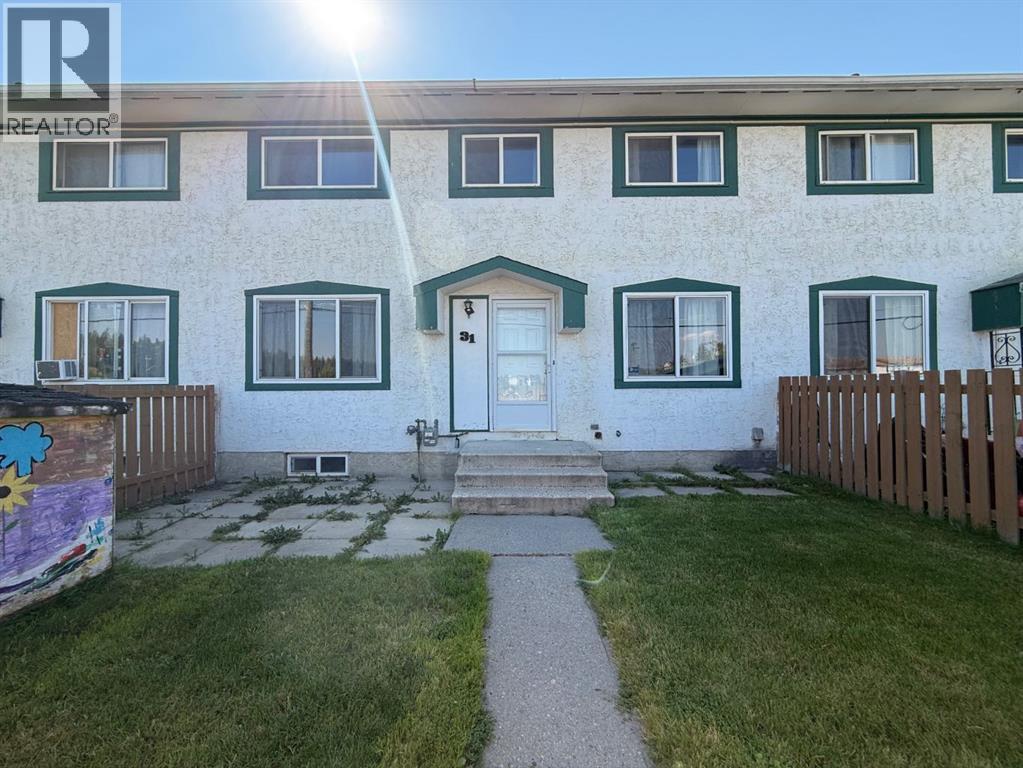 110 Tamarack Avenue Unit 31, Hinton, AB T7V 1C5