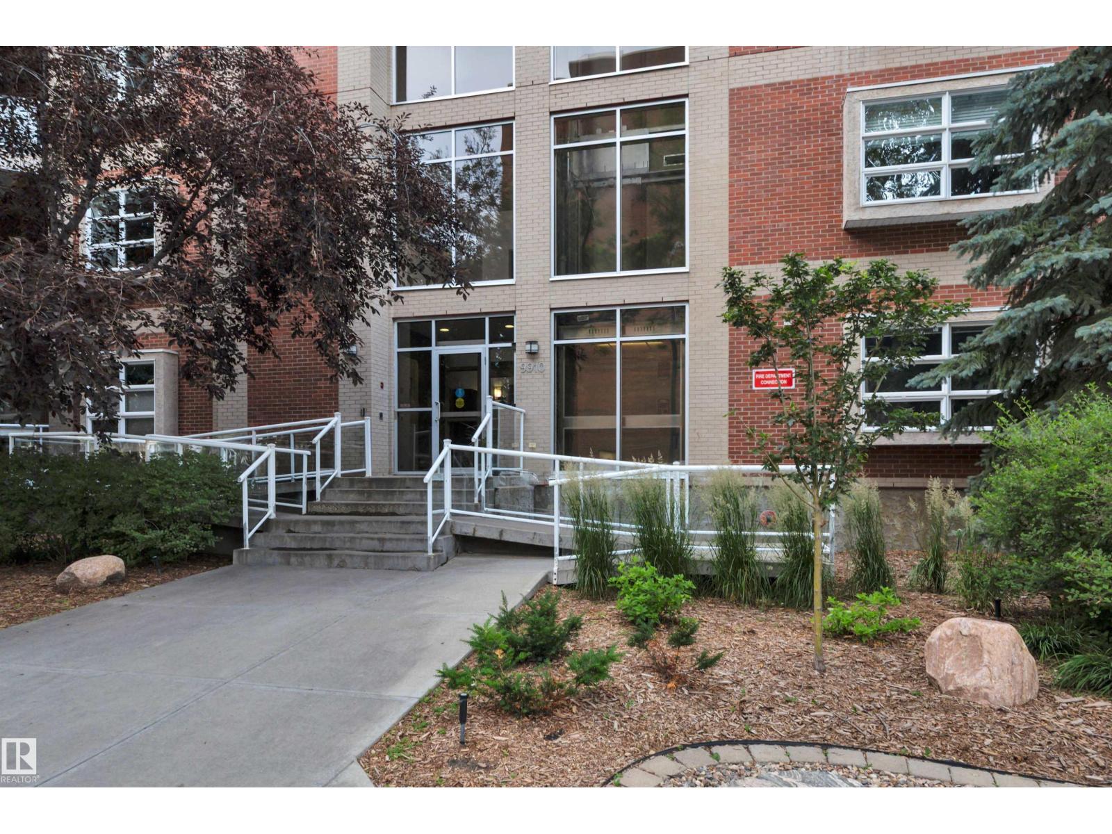 9910 111 Street Northwest #201, Edmonton, AB T5K 1K2