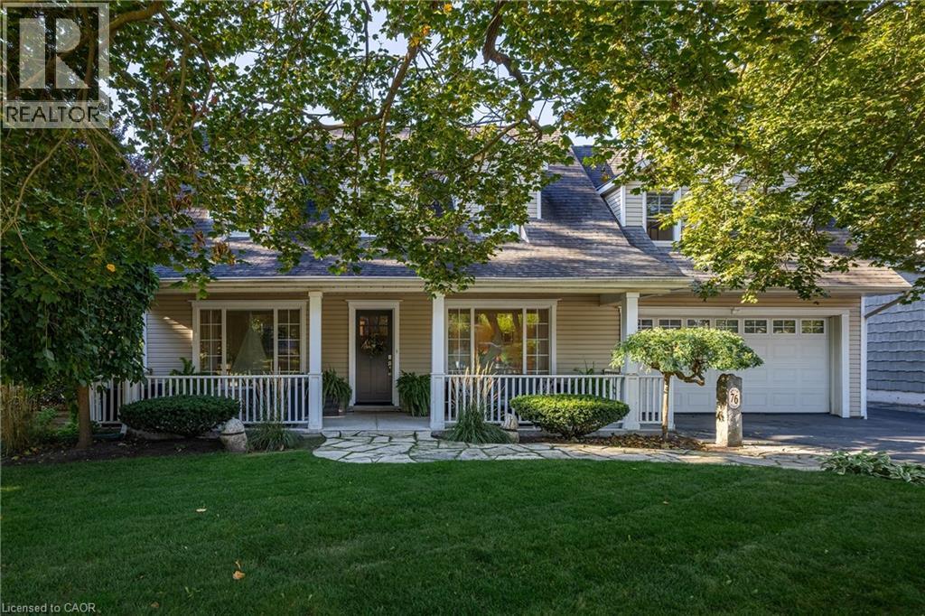 76 Brock St, Oakville, ON L6K 2Z1