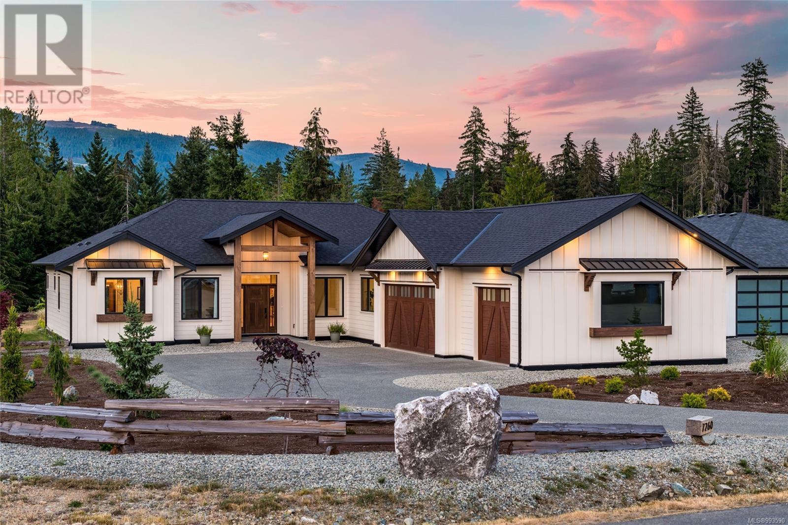 7260 Lakefront Dr, Lake Cowichan, BC V0R 3E1