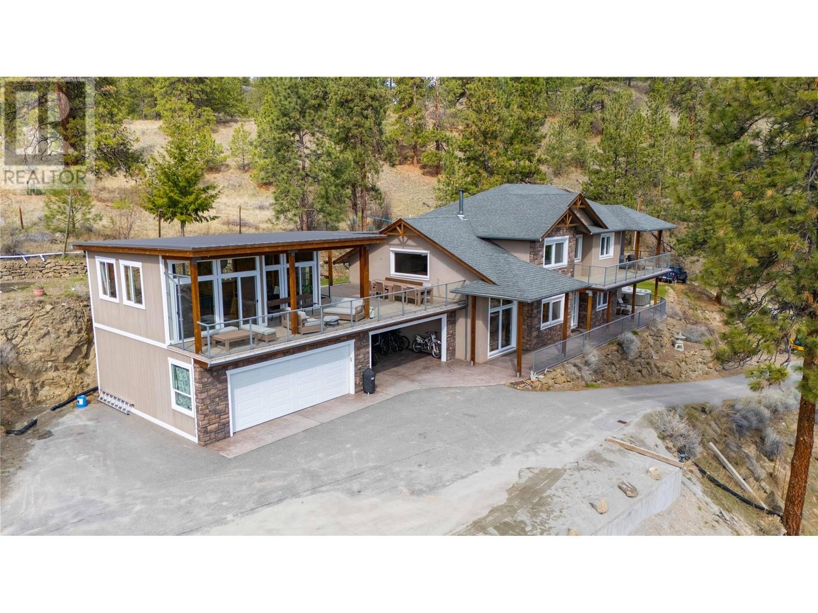 6220 Simpson Rd, Summerland, BC V0H 1Z2