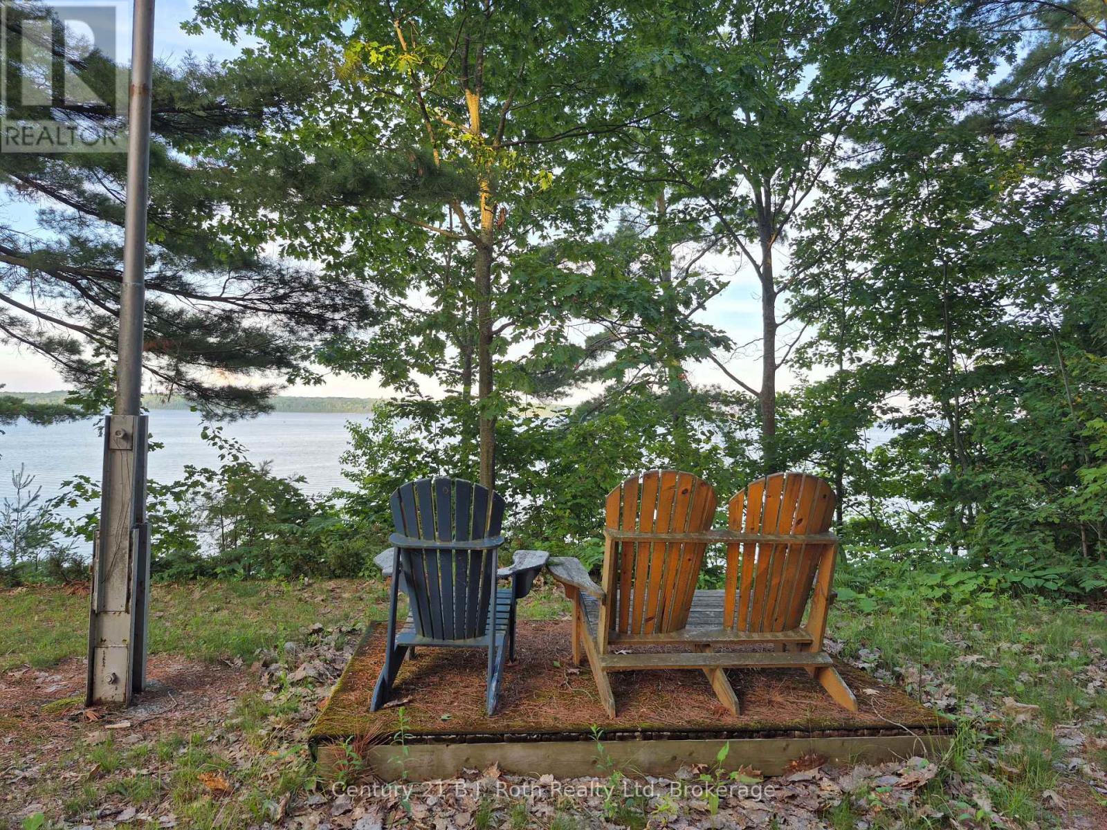 1379 Champlain Rd, Tiny, ON L9M 0C1