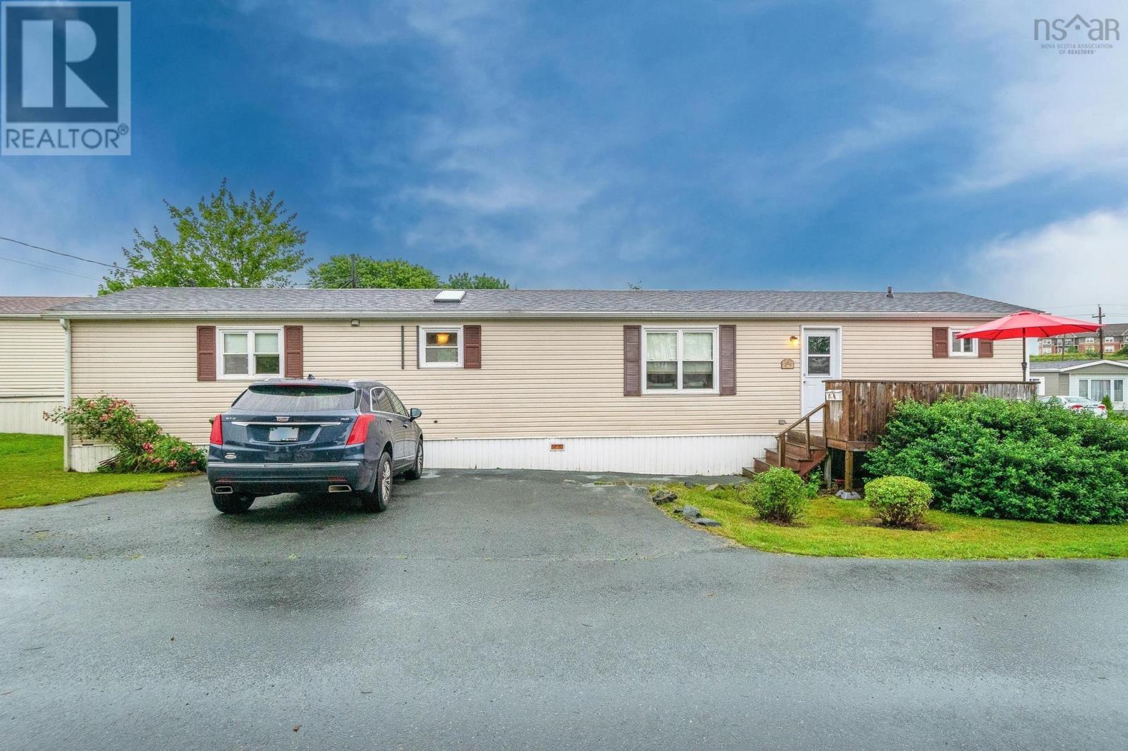 1 Wilson Ave, Dartmouth, NS B2Y 2B2