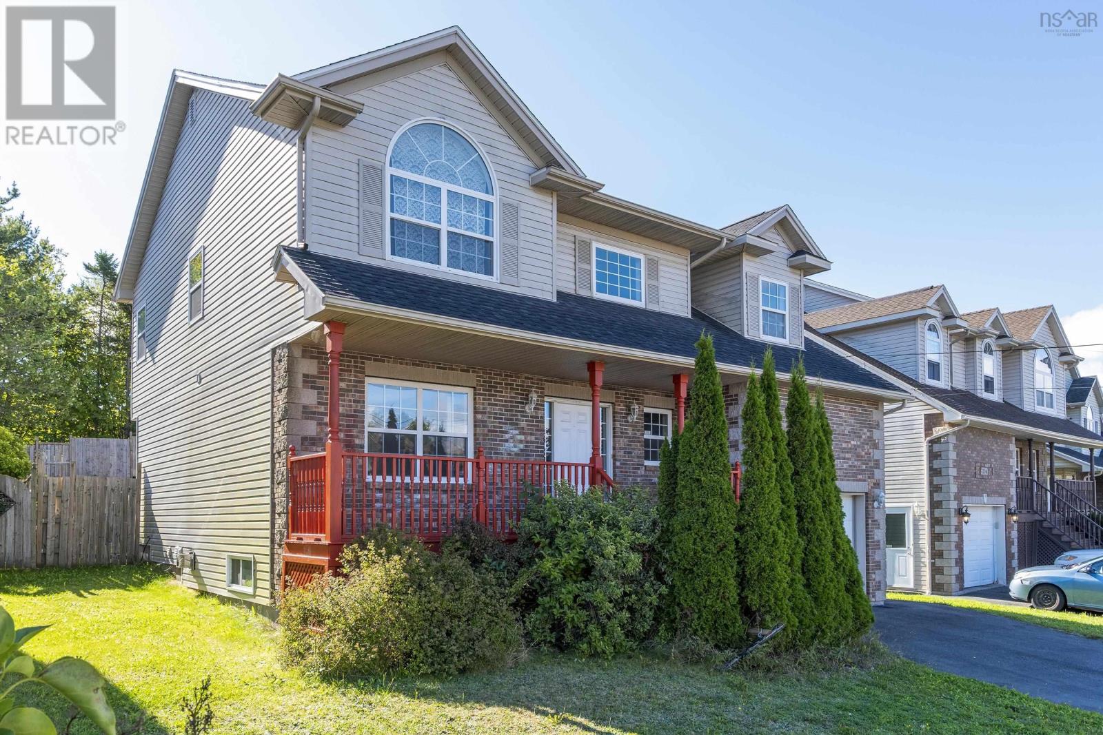 246 Langbrae Dr, Halifax, NS B3S 1K4