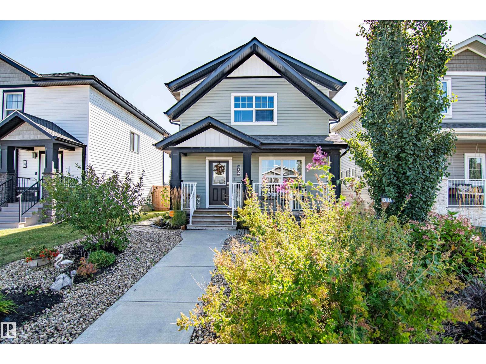 72 Almond Cres, Blackfalds, AB T4M 0J6