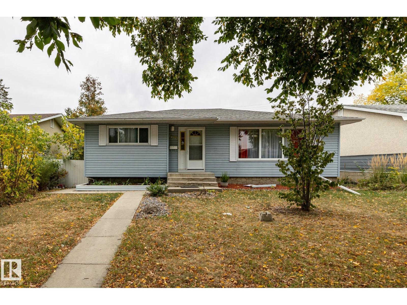 92 Av Nw Unit 15707, Edmonton, AB T5R 5C5