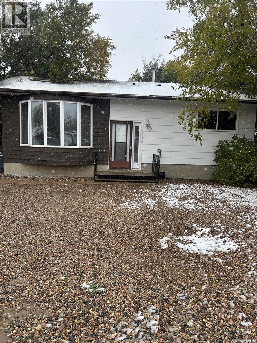 622 Pacific Ave, Kerrobert, SK S0L 1R0
