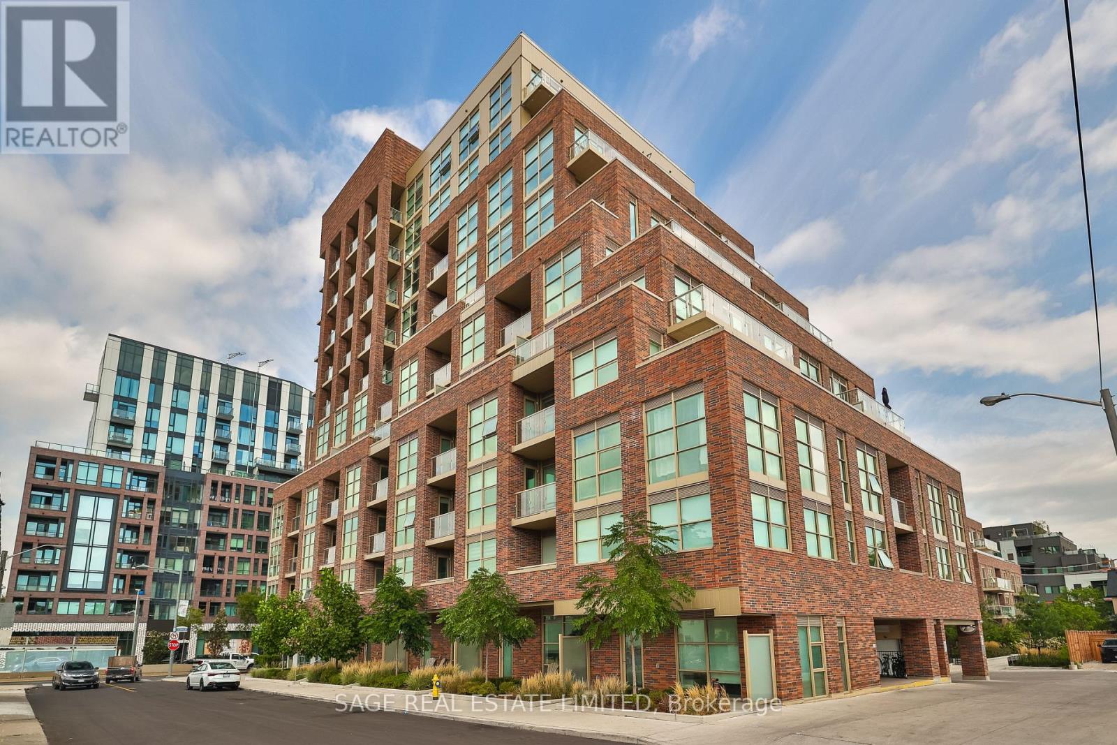720 1787 St Clair Ave, Toronto, ON M6N 0B7