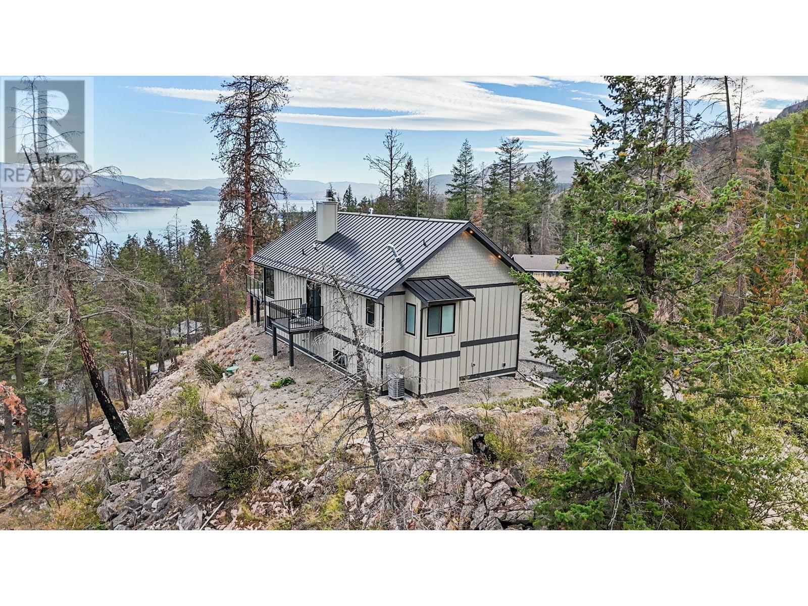 591 Moody Cres, Vernon, BC V1H 2C8
