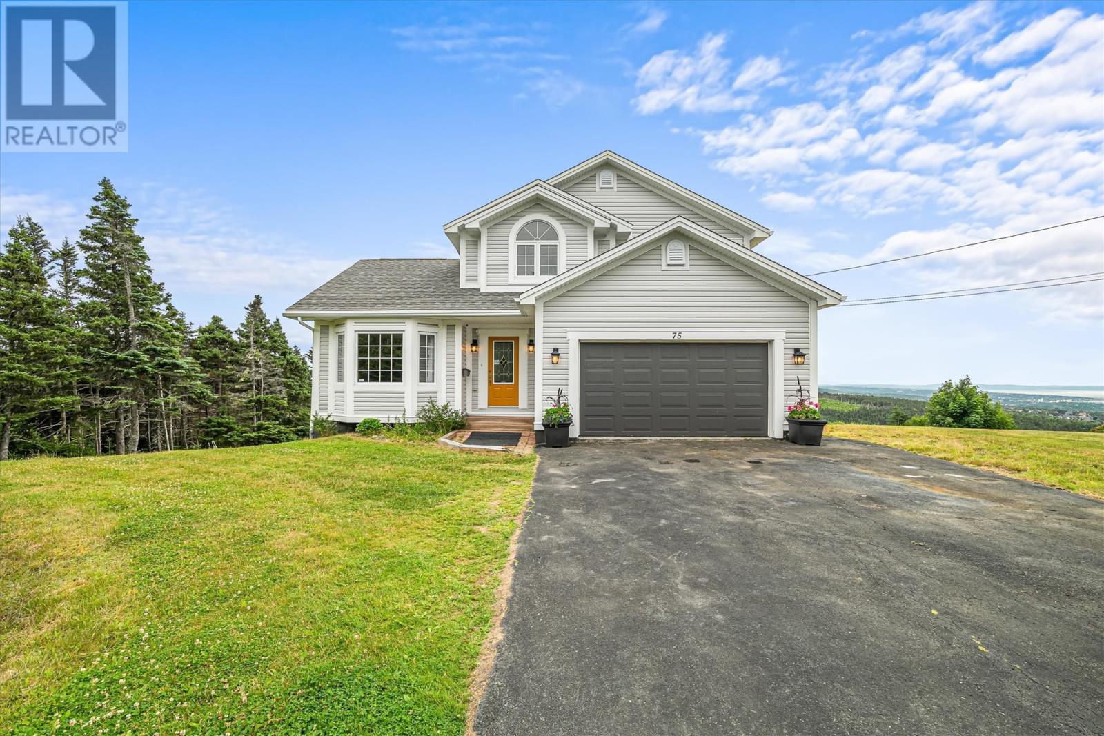75 Summit Dr, Paradise, NL A1L 2P3