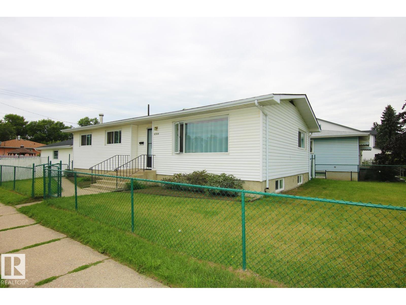 121 Av Nw Unit 4304, Edmonton, AB T5W 1M7