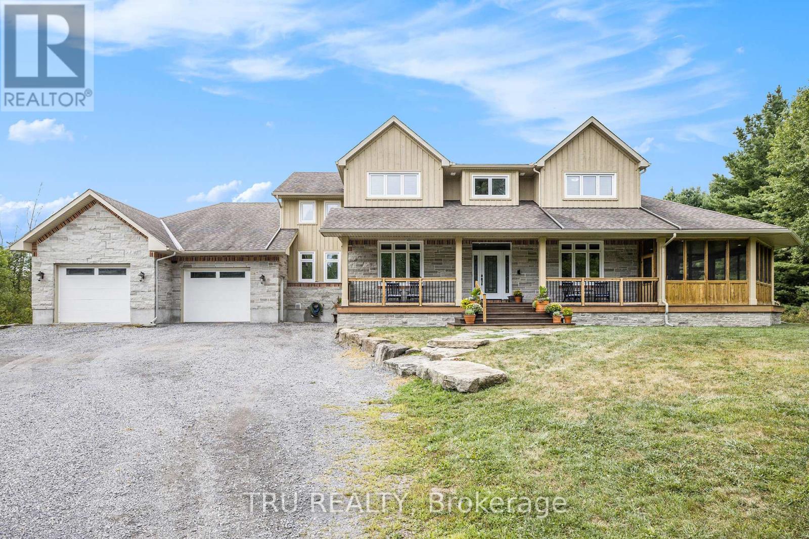 2465 Marchurst Rd, Ottawa, ON K2W 0H2