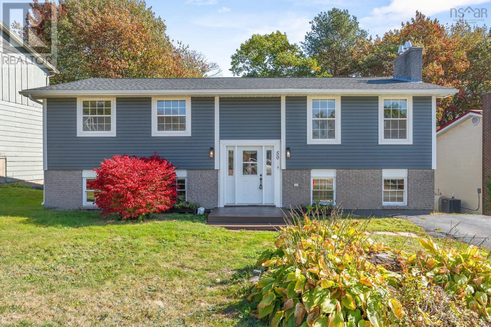 50 Spring Ave, Dartmouth, NS B2W 4C6